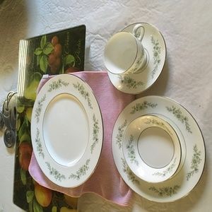 Wedgwood, Woodbury bone china